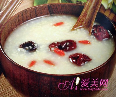 養(yǎng)生須知:7種食物緩解壓力 吃出好心情
